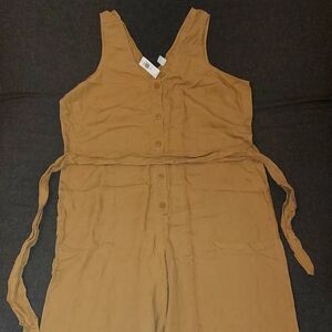 Old Navy Women’s V-Neck Linen Blend Button Front Tan Jumpsuit